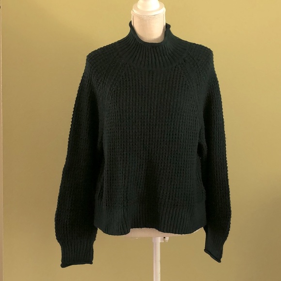 🔥NWT🔥 American Eagle Outfitters Mock Turtleneck Women’s Sweater - Picture 2 of 7